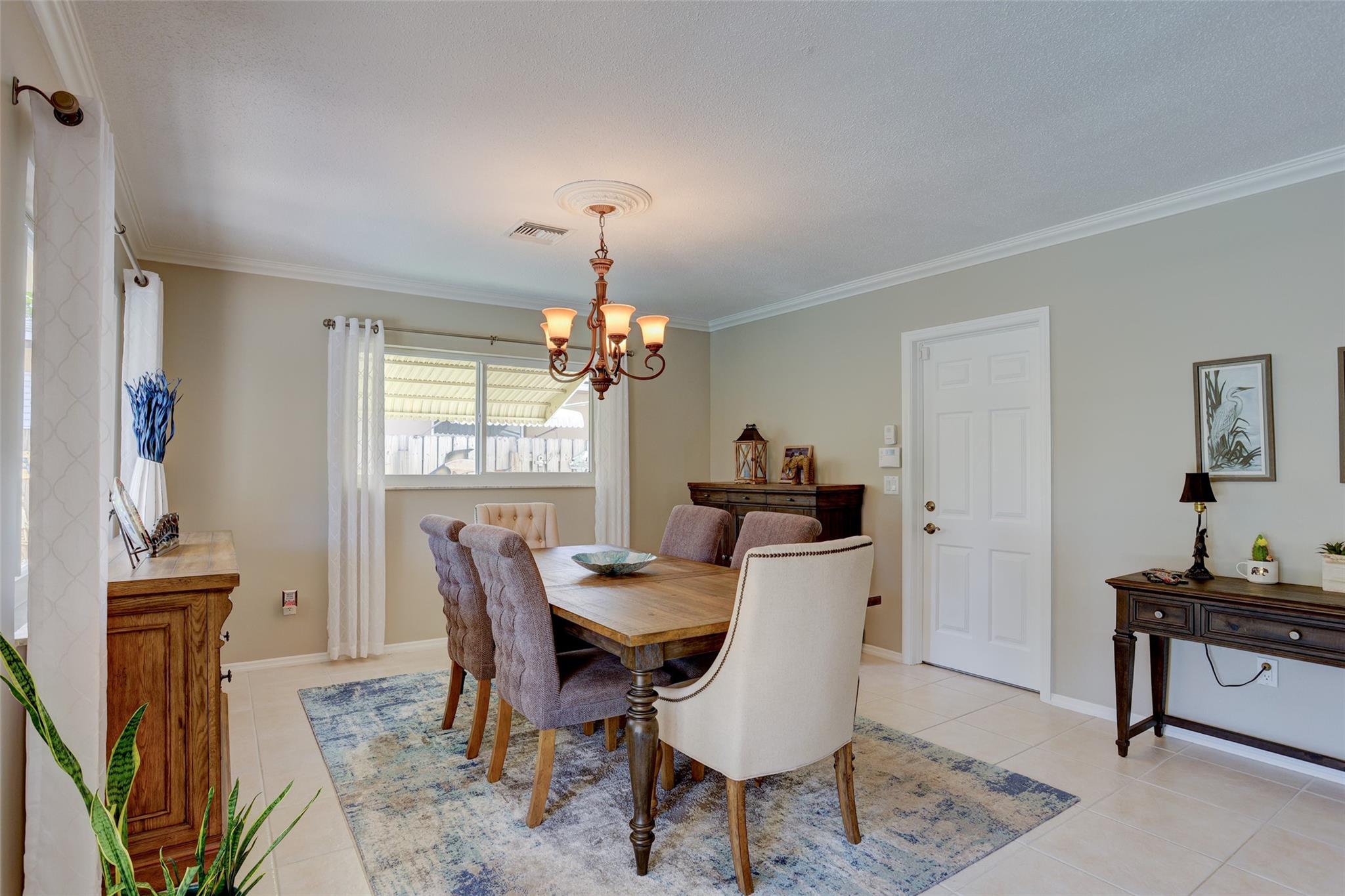 DANIA HIGHLANDS - Residential