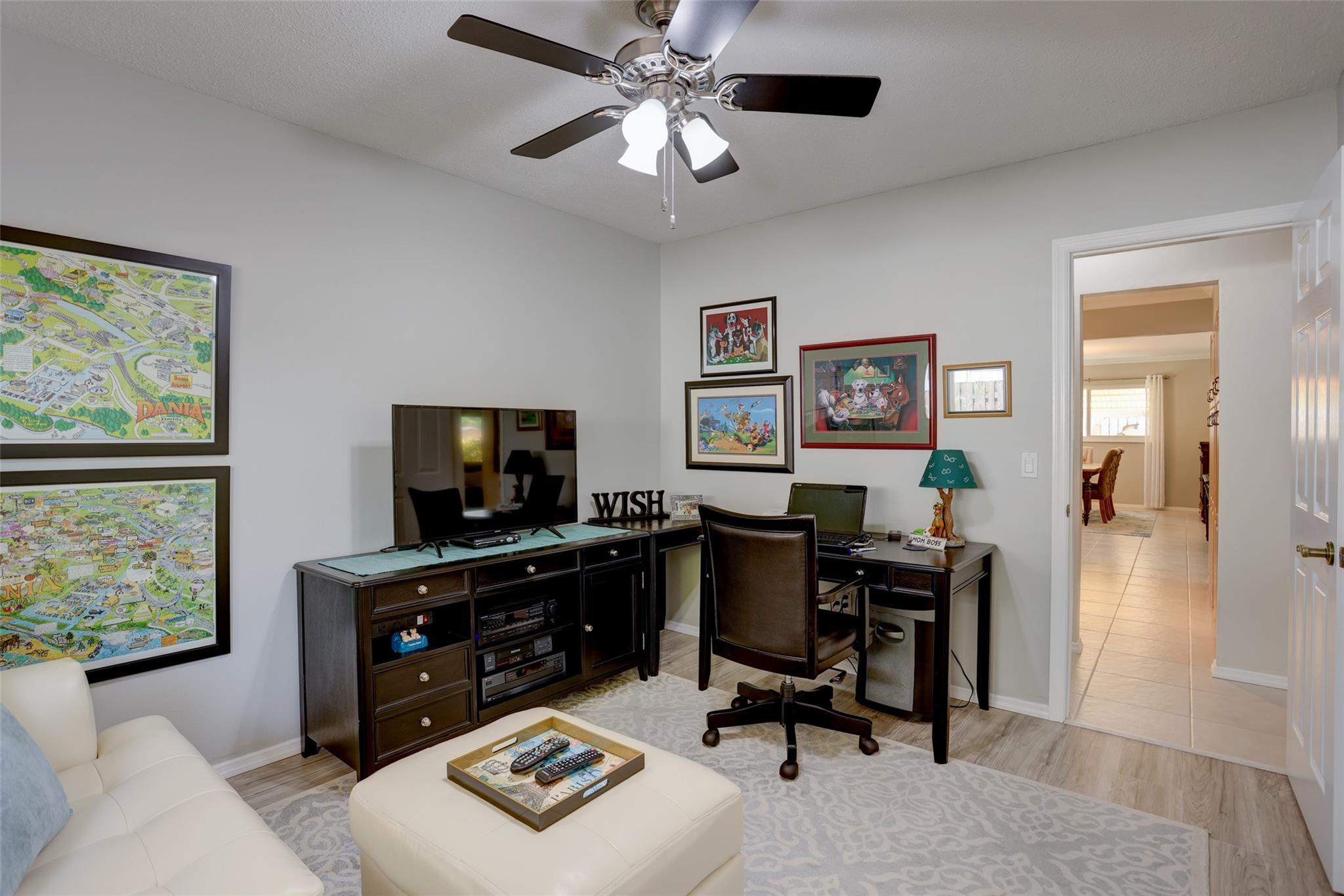 DANIA HIGHLANDS - Residential