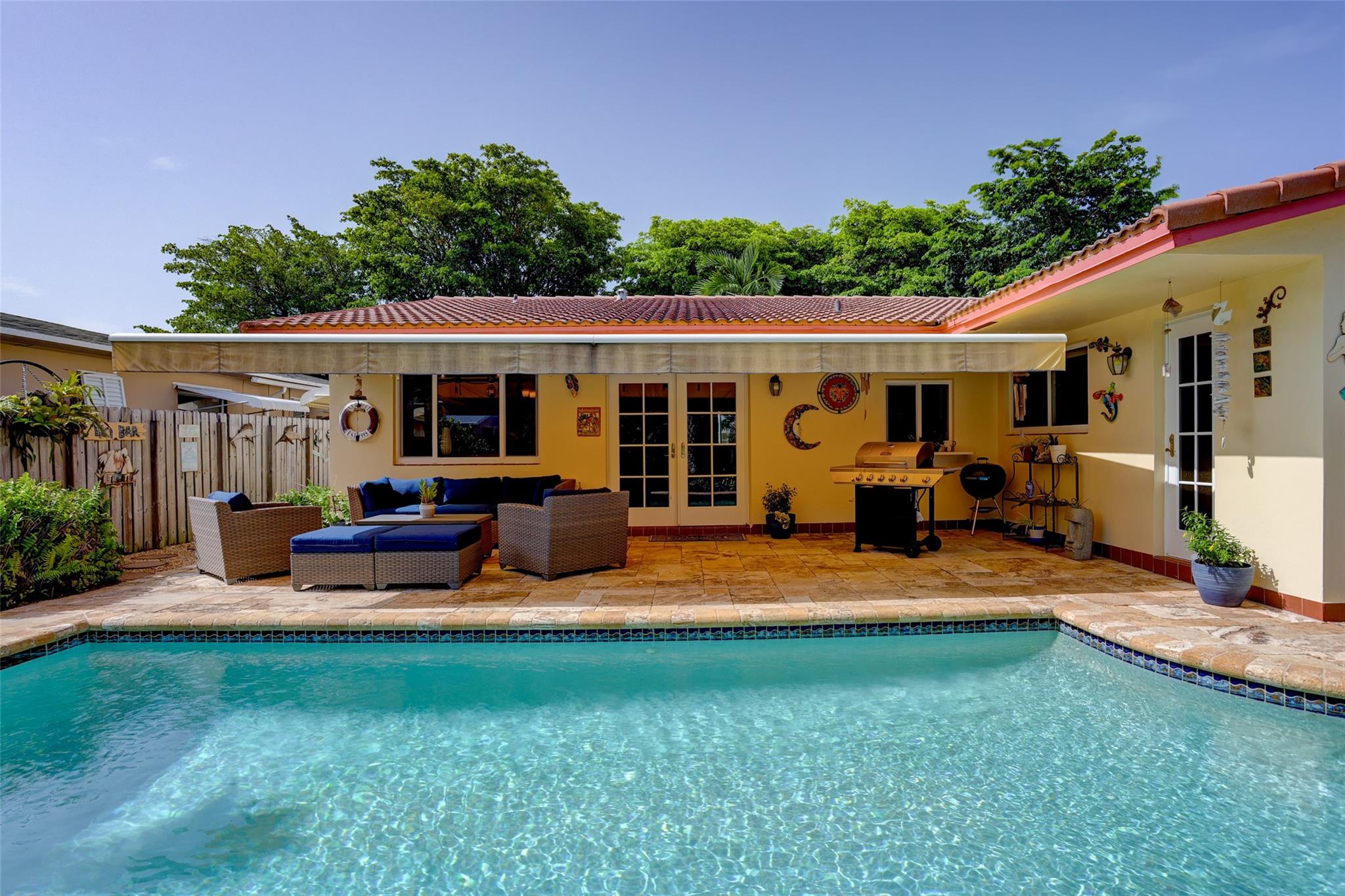 DANIA HIGHLANDS - Residential