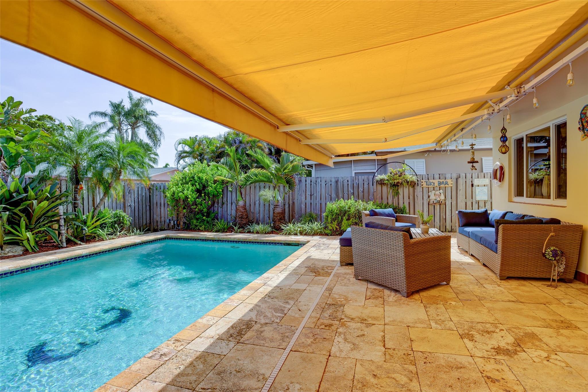 DANIA HIGHLANDS - Residential