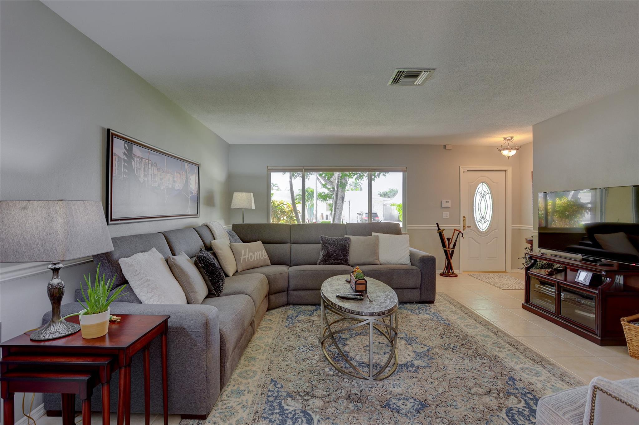 DANIA HIGHLANDS - Residential