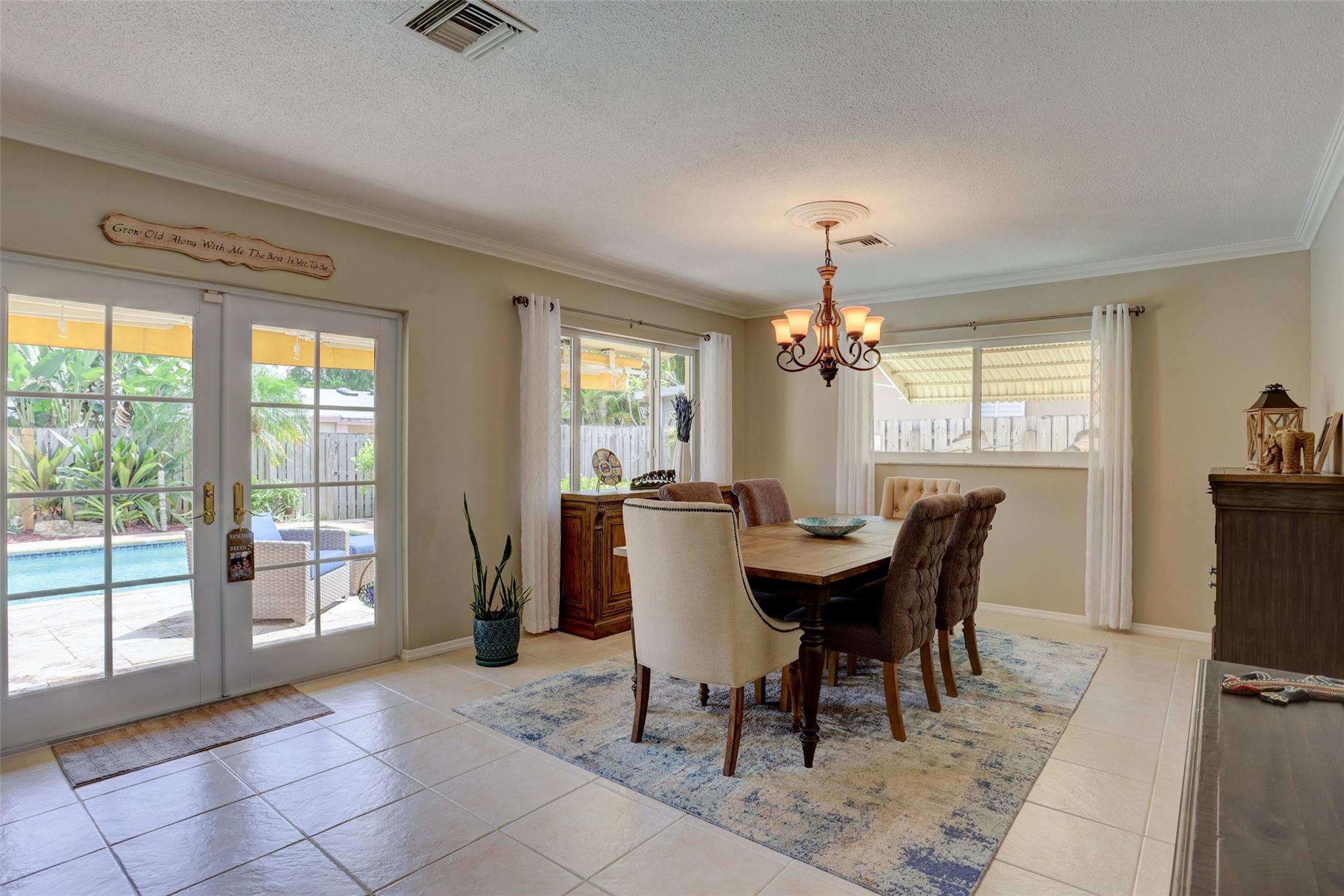 DANIA HIGHLANDS - Residential