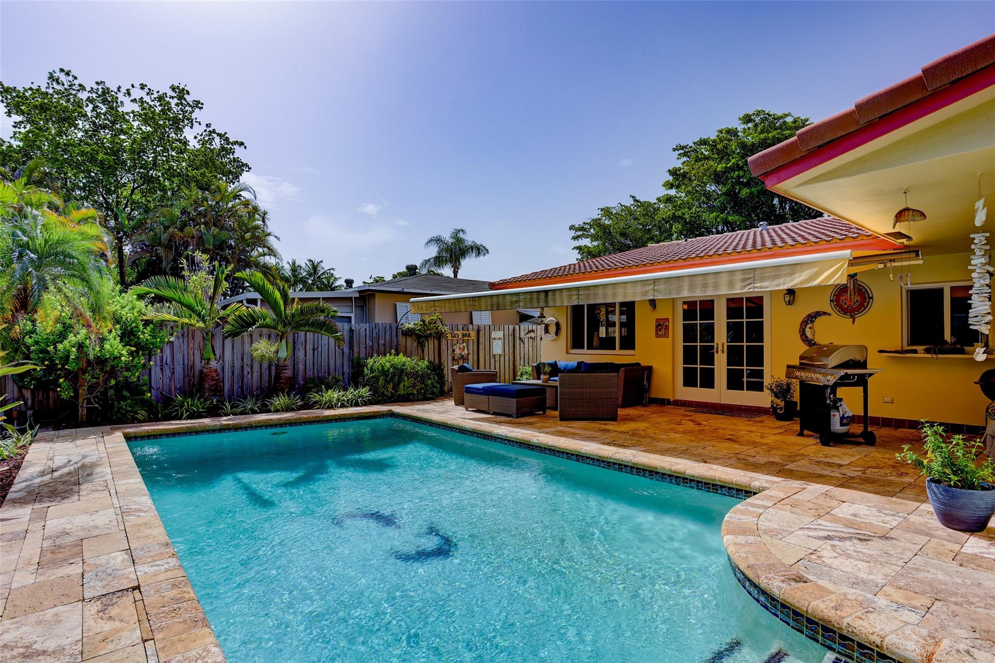 DANIA HIGHLANDS - Residential