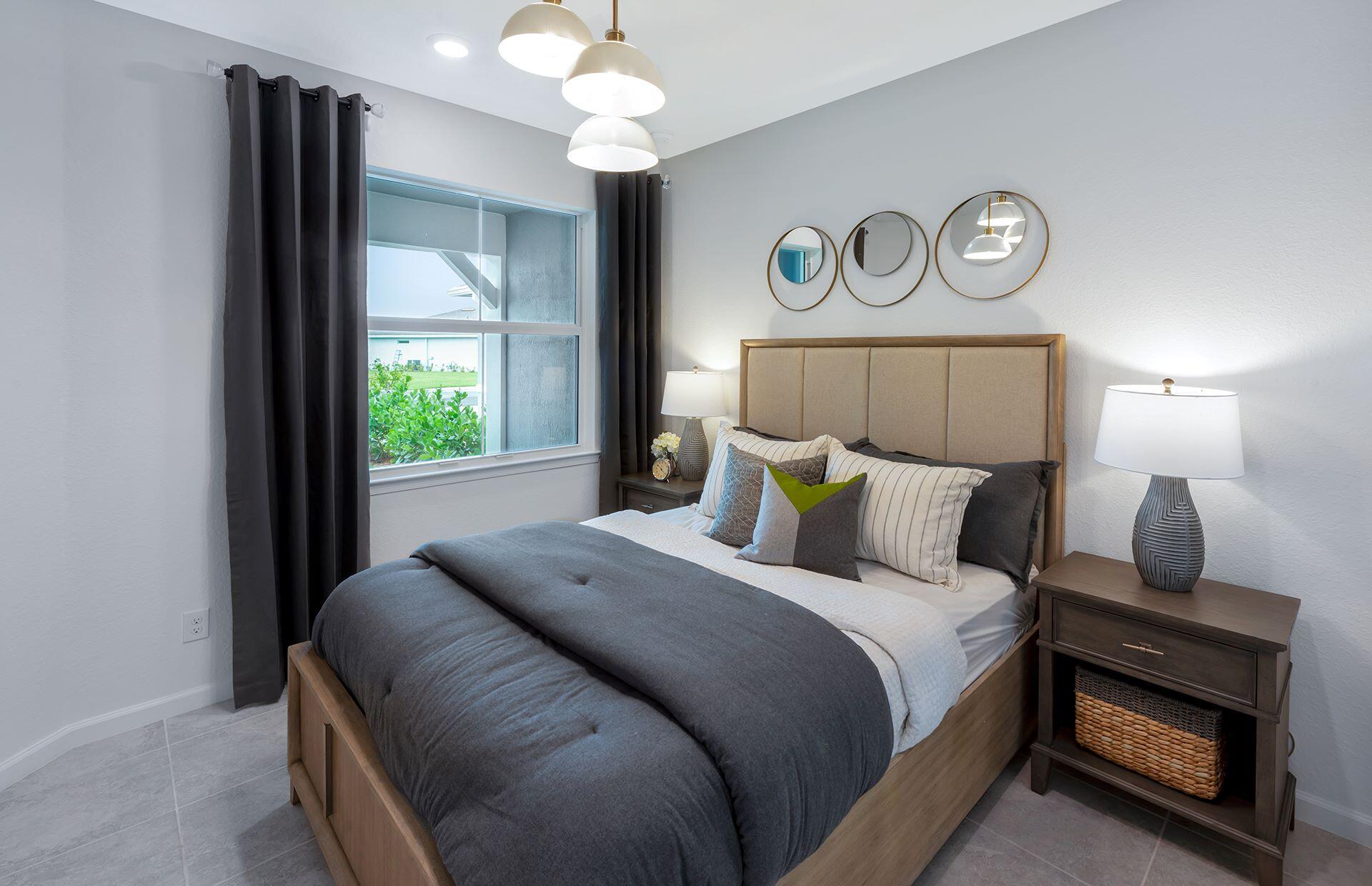 DEL WEBB TRADITION - Residential