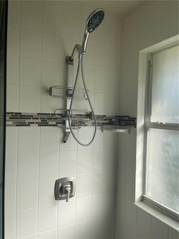 Crystal Key Point - Residential
