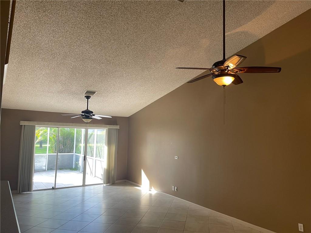 Crystal Key Point - Residential
