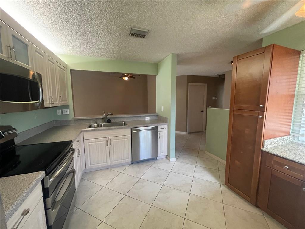 Crystal Key Point - Residential