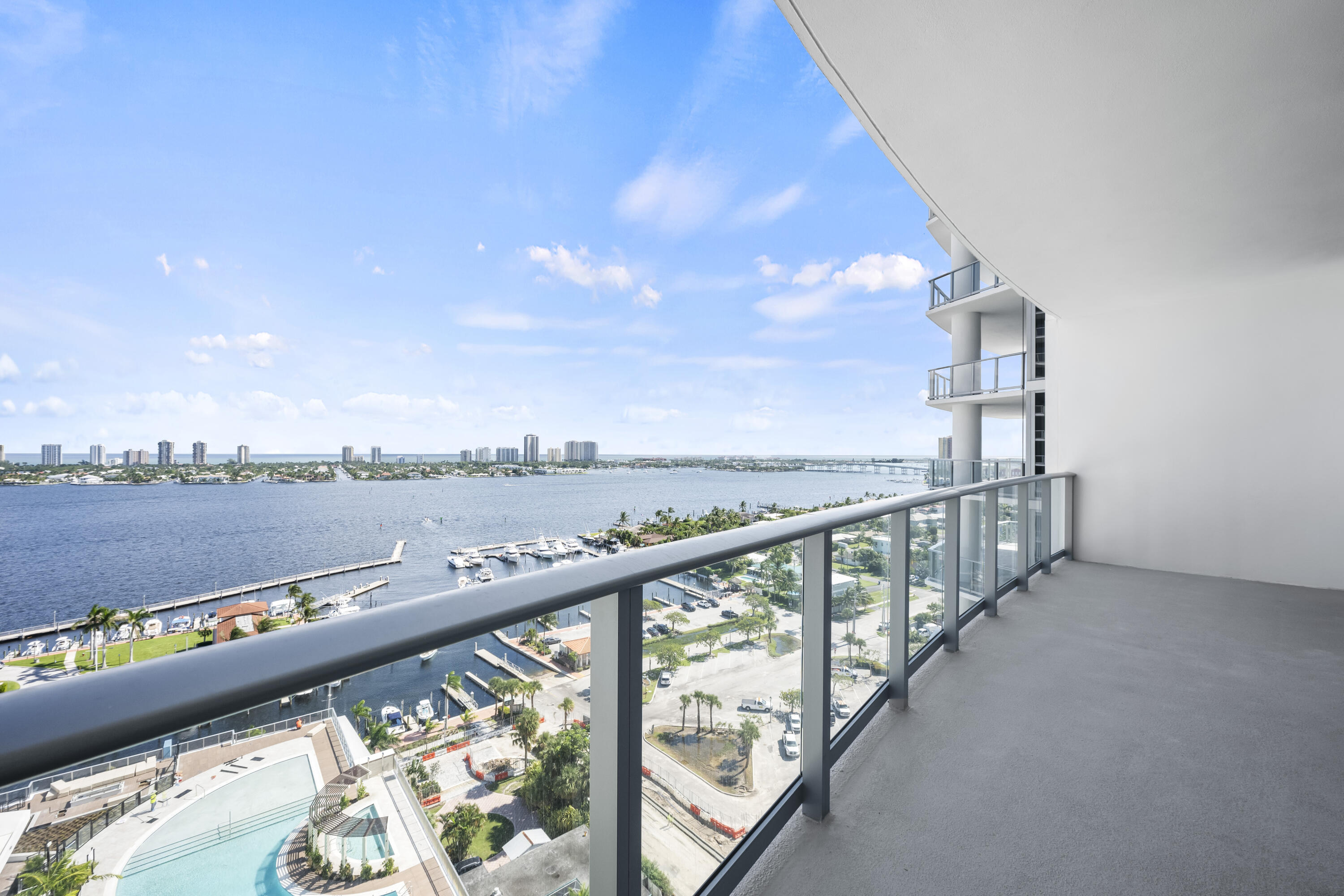 Nautilus 220 Condominium - Residential