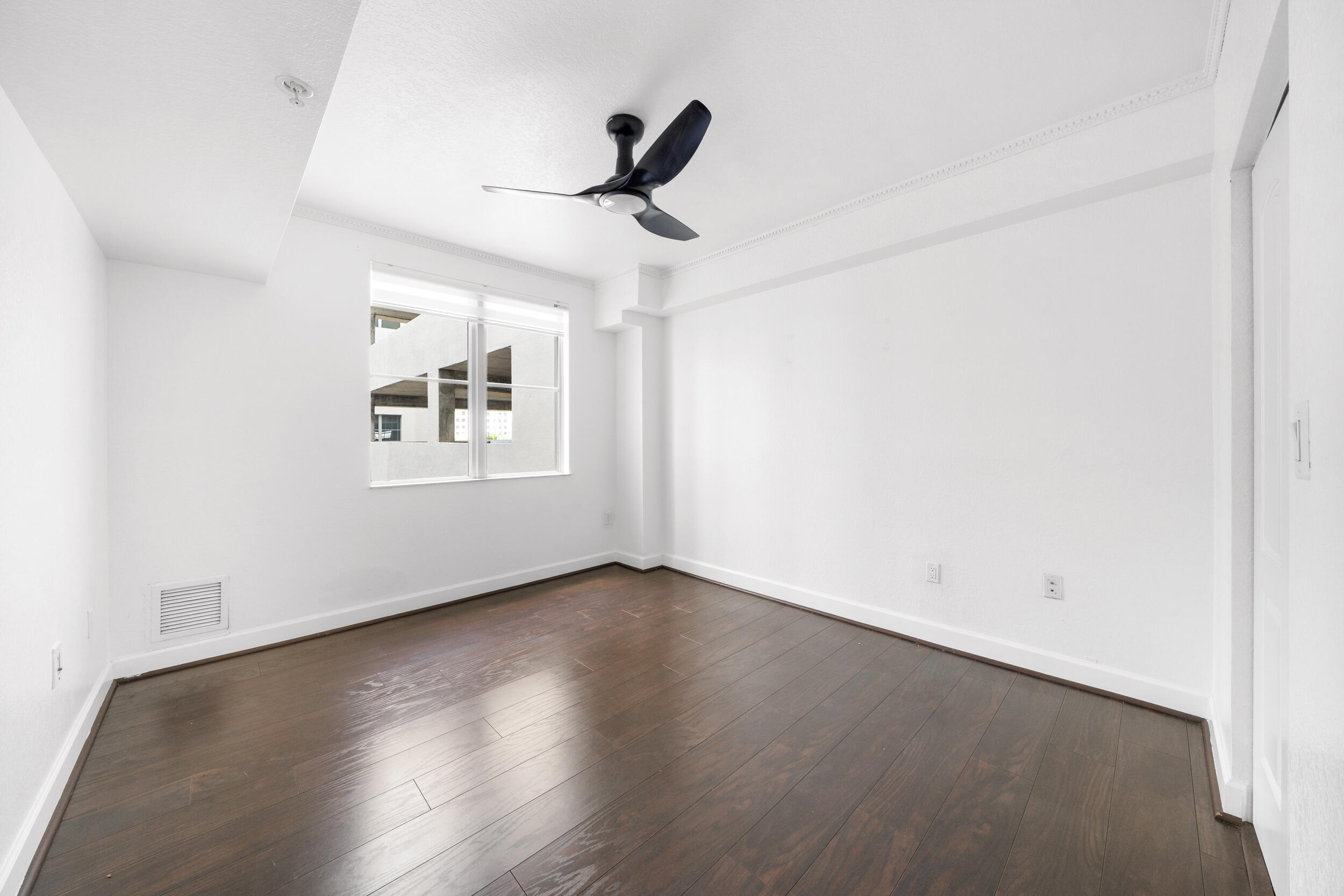 RADIUS CONDO - Residential Lease