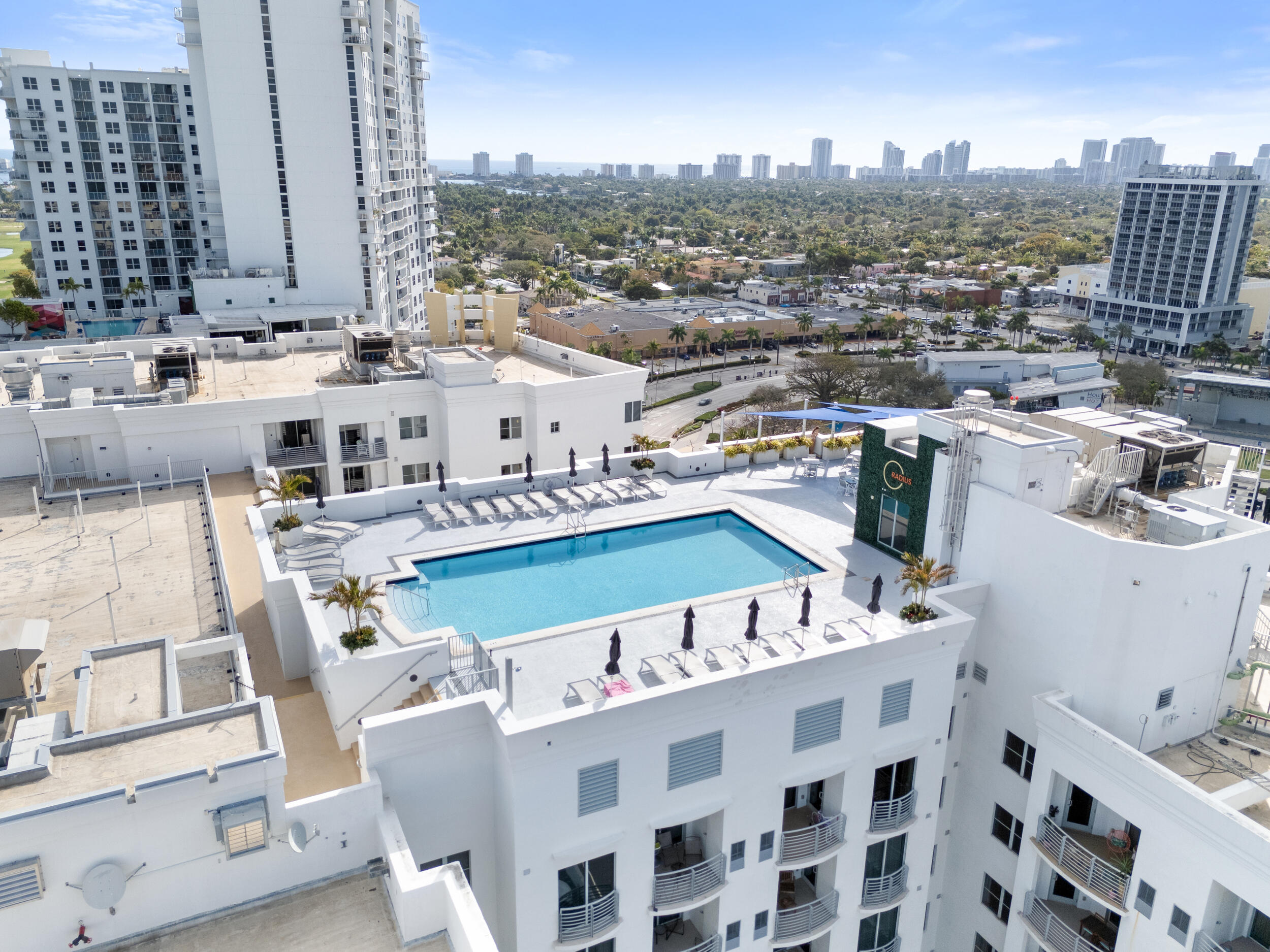 RADIUS CONDO - Residential Lease