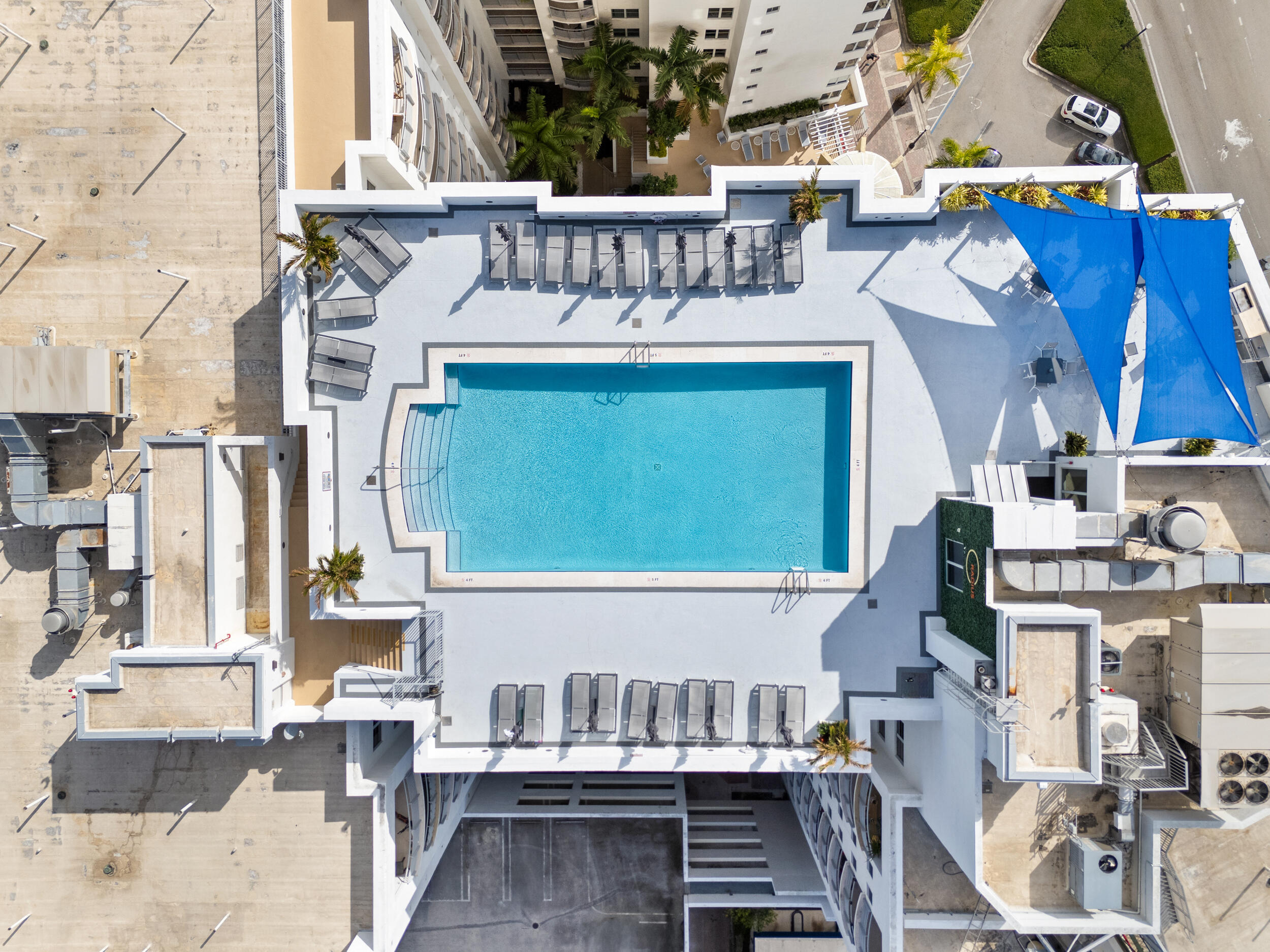 RADIUS CONDO - Residential Lease