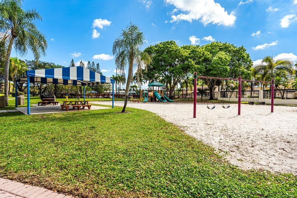 BAYPORT VILLAGE - Residential