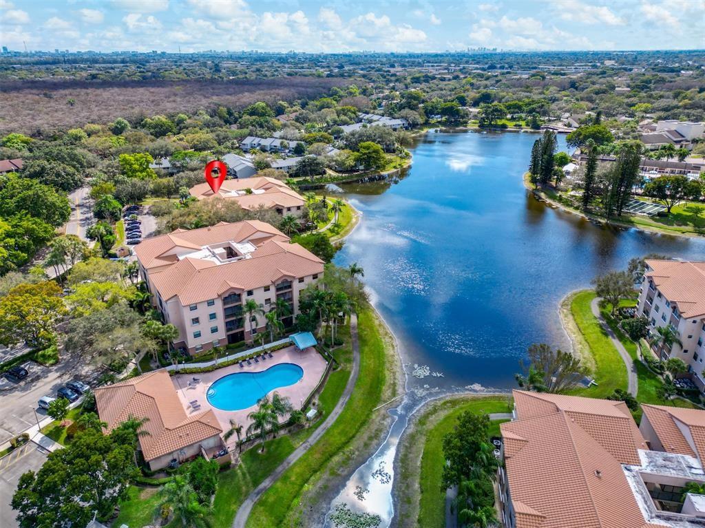 BAYPORT VILLAGE - Residential