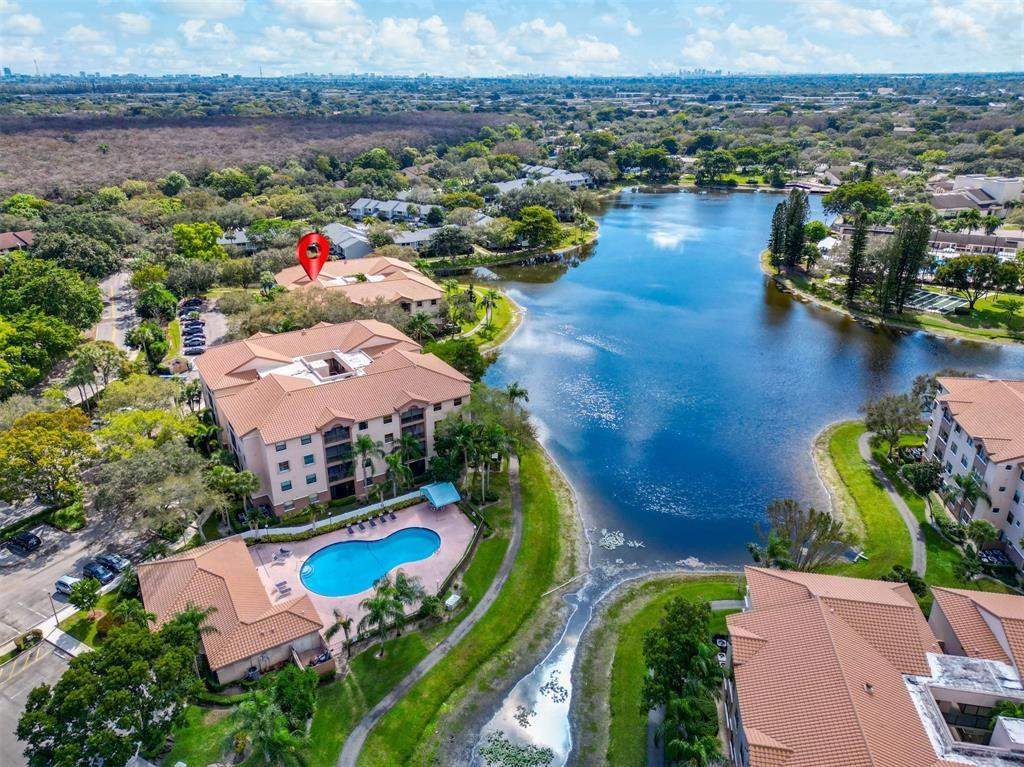 BAYPORT VILLAGE - Residential