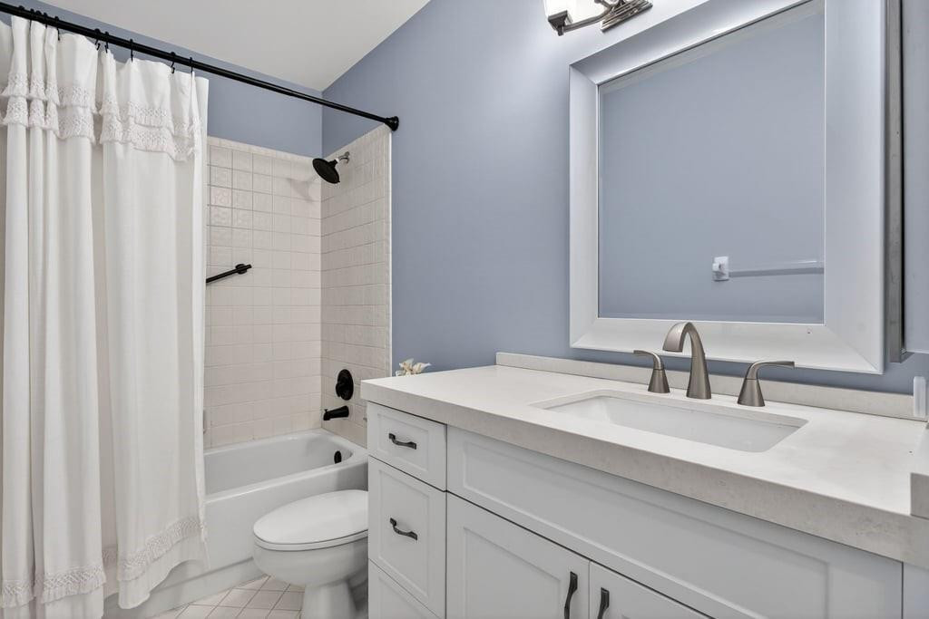 BAYPORT VILLAGE - Residential