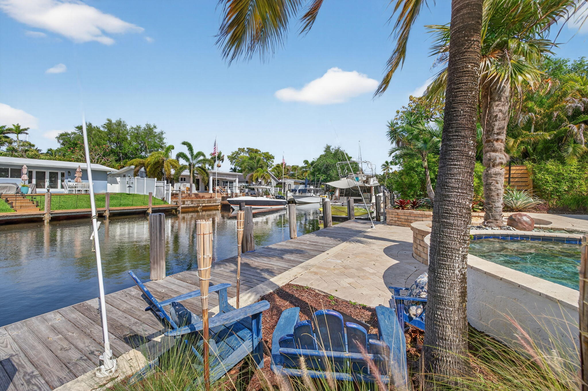 SHADY BANKS & LAUDERDALE ISLES - Residential