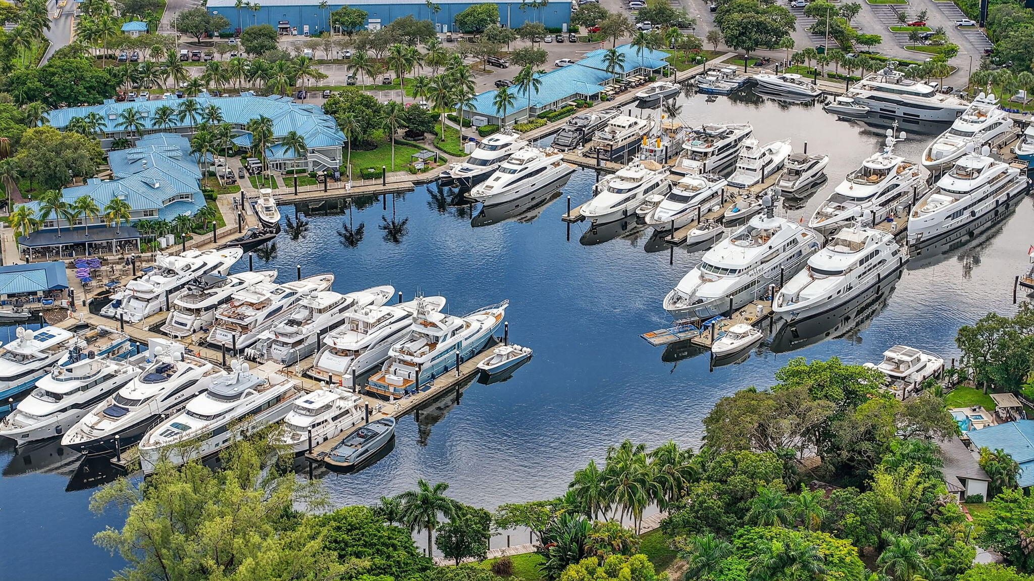 SHADY BANKS & LAUDERDALE ISLES - Residential