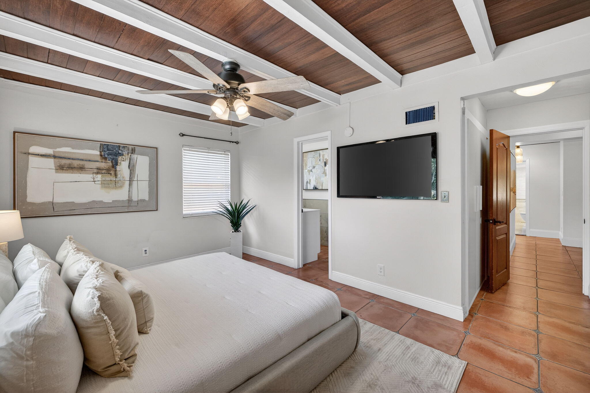 SHADY BANKS & LAUDERDALE ISLES - Residential