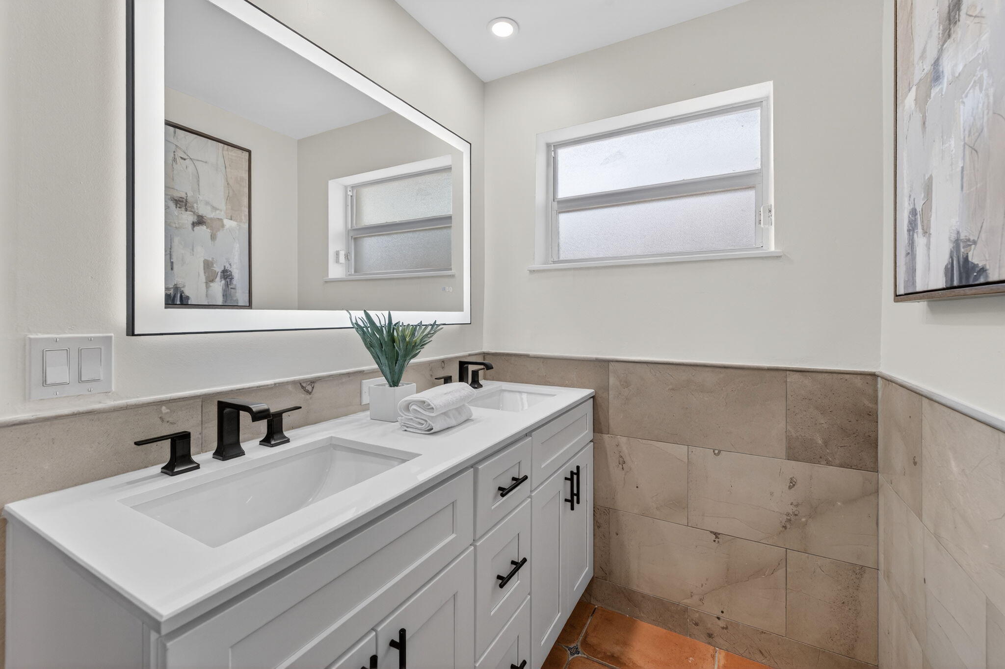 SHADY BANKS & LAUDERDALE ISLES - Residential