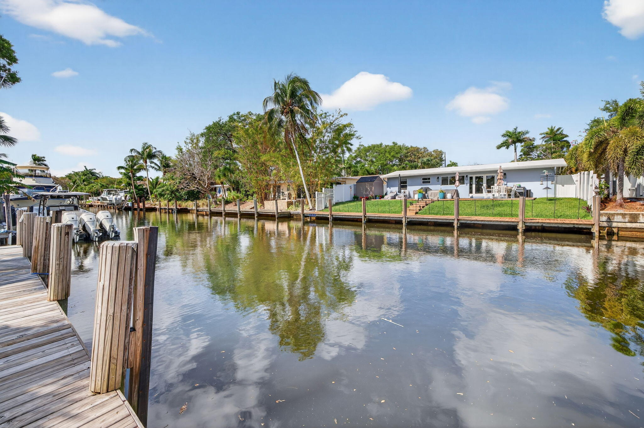 SHADY BANKS & LAUDERDALE ISLES - Residential