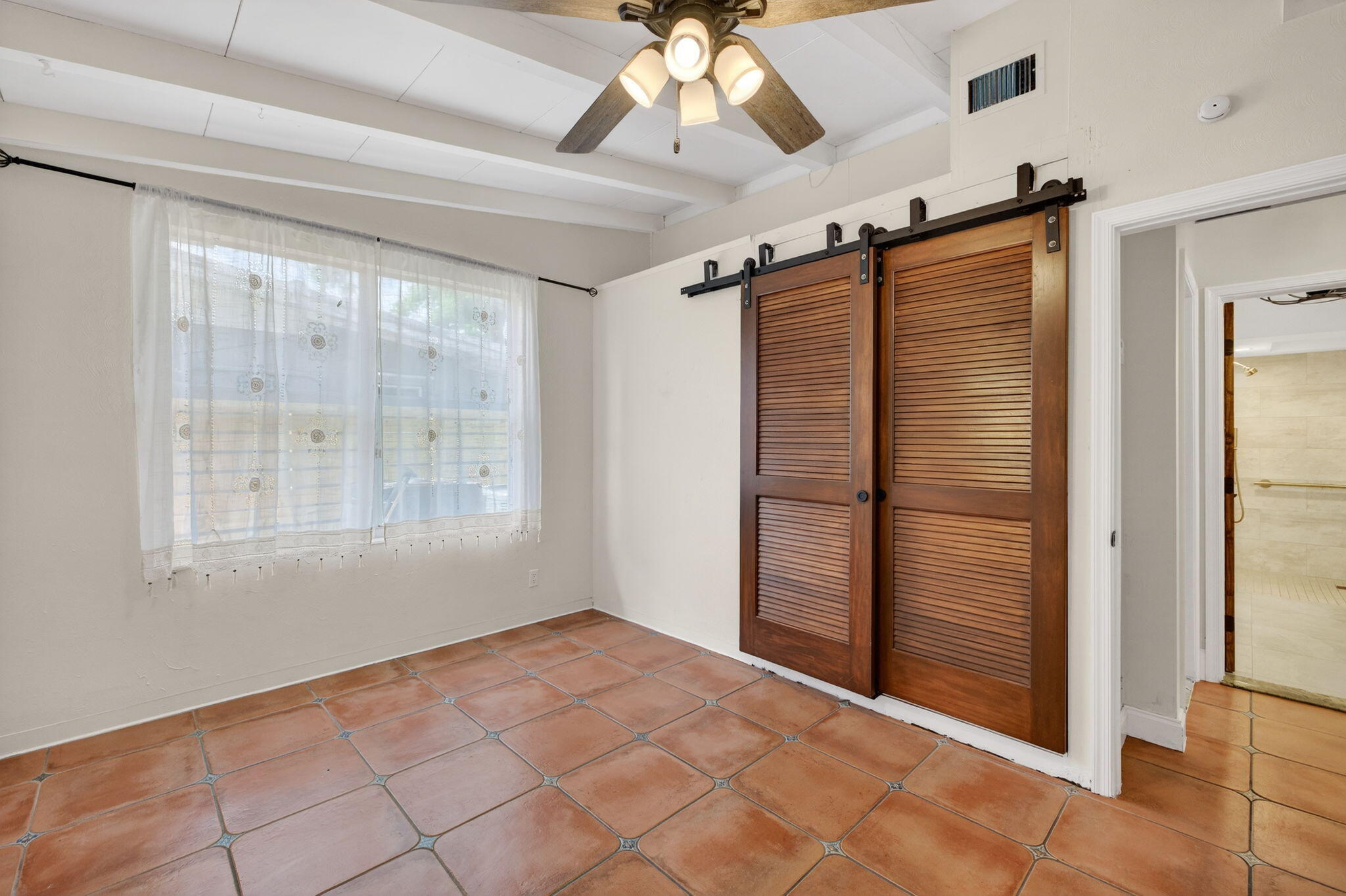 SHADY BANKS & LAUDERDALE ISLES - Residential