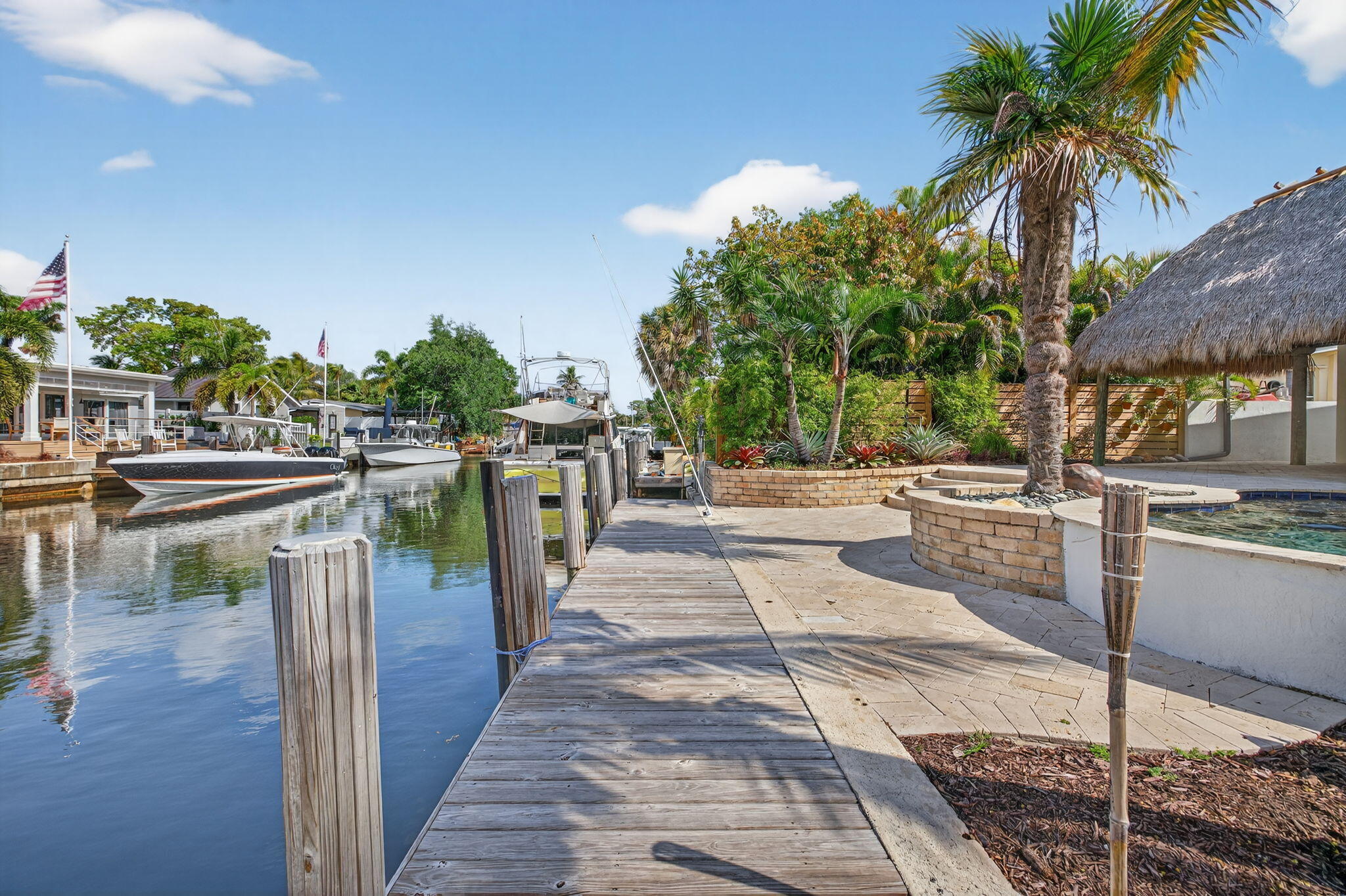 SHADY BANKS & LAUDERDALE ISLES - Residential