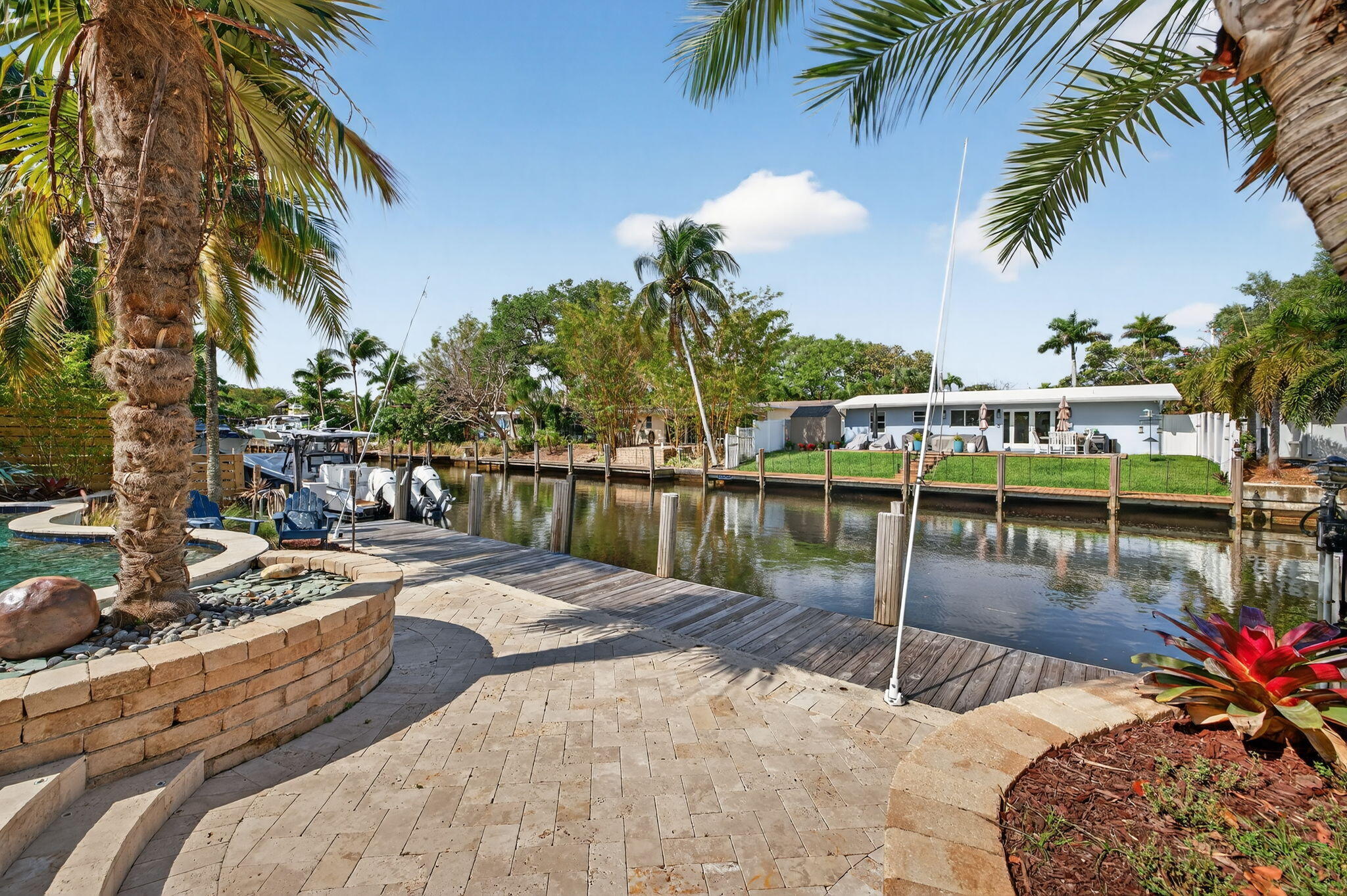 SHADY BANKS & LAUDERDALE ISLES - Residential