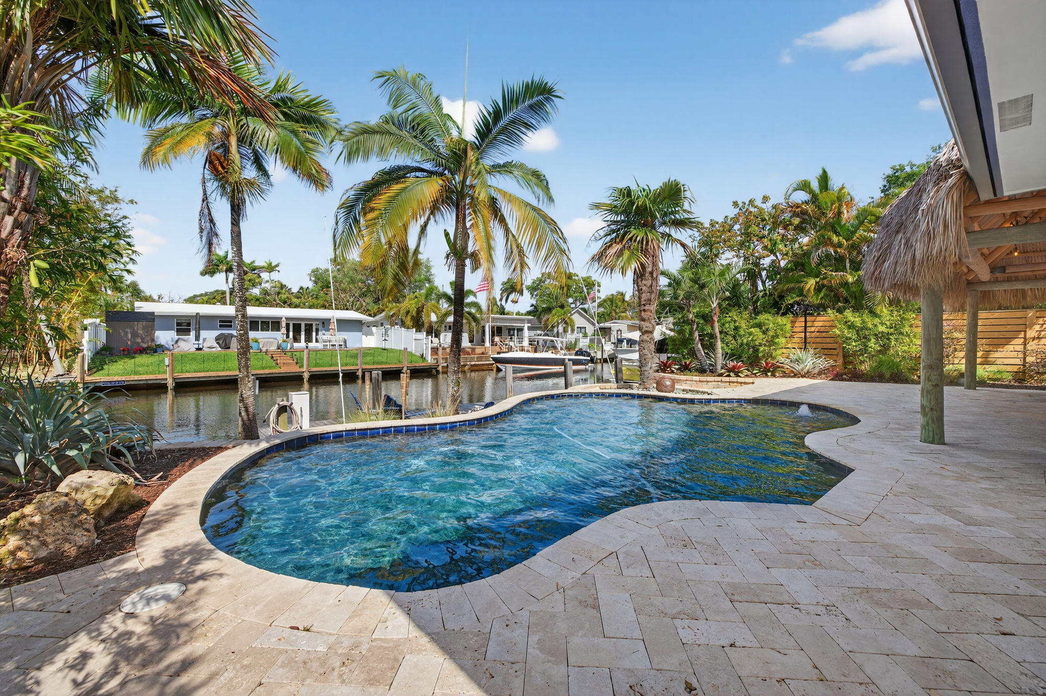 SHADY BANKS & LAUDERDALE ISLES - Residential