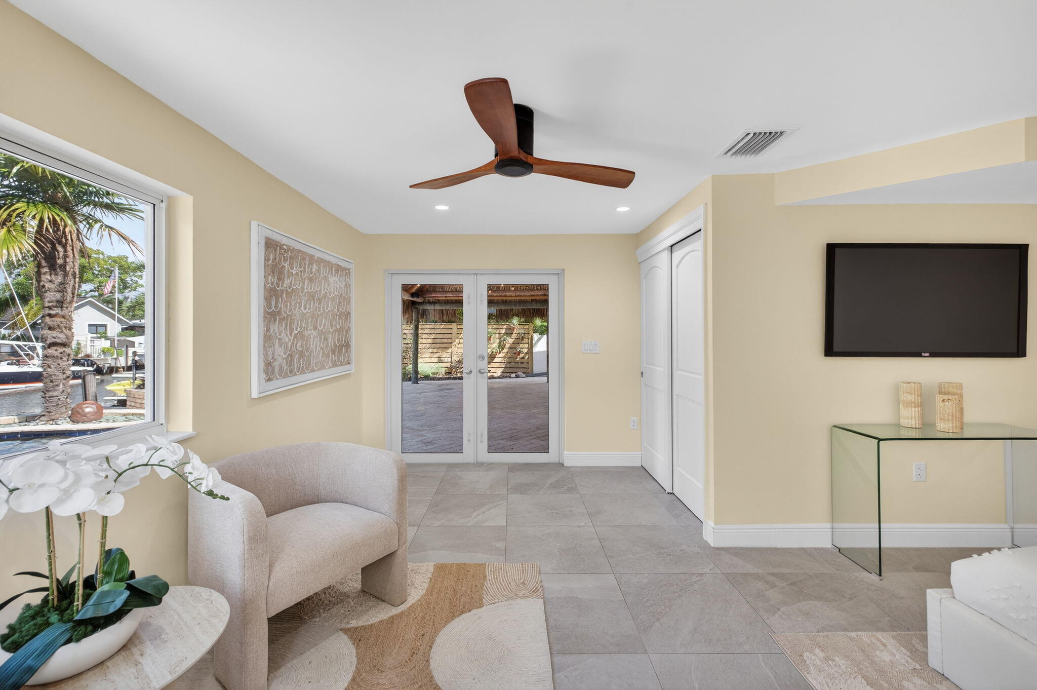 SHADY BANKS & LAUDERDALE ISLES - Residential