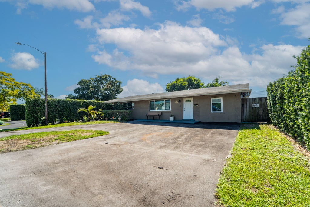 Photo of 8800 NW 15TH Street, Pembroke Pines, FL 33024 (MLS # B26088957)