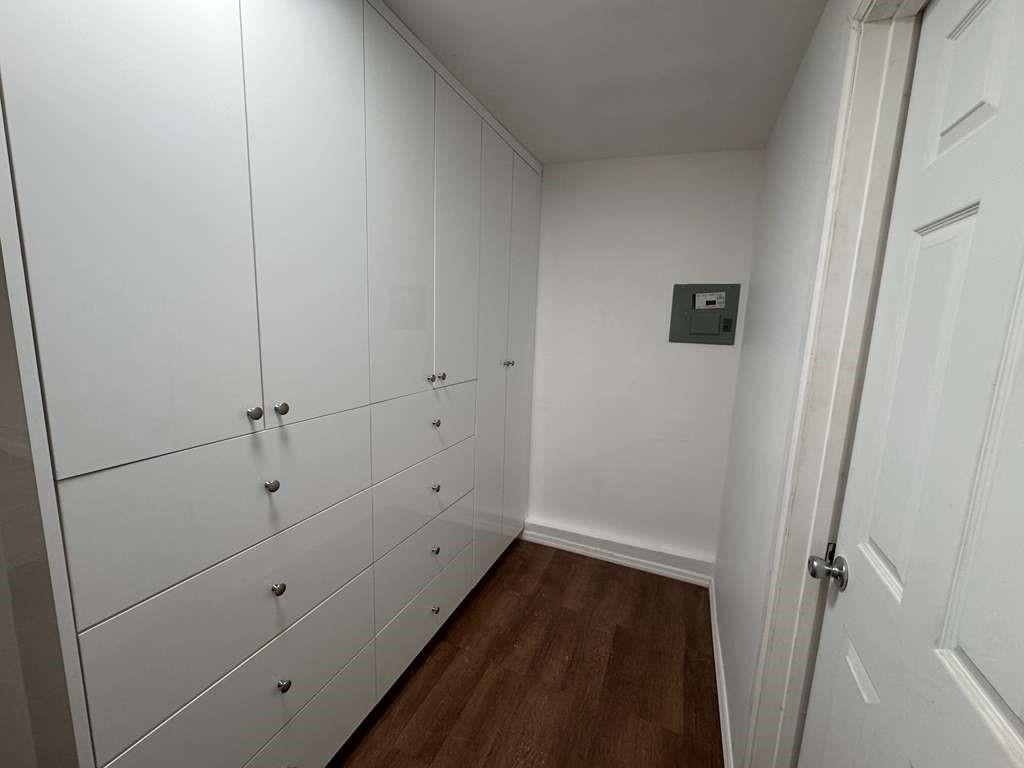 Lloyd Estates 25-47 B - Residential Lease