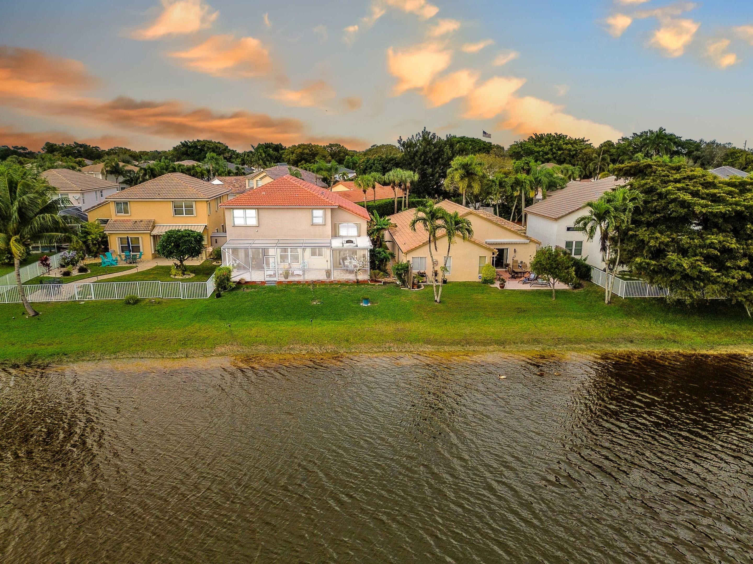 6748 Red Reef Street