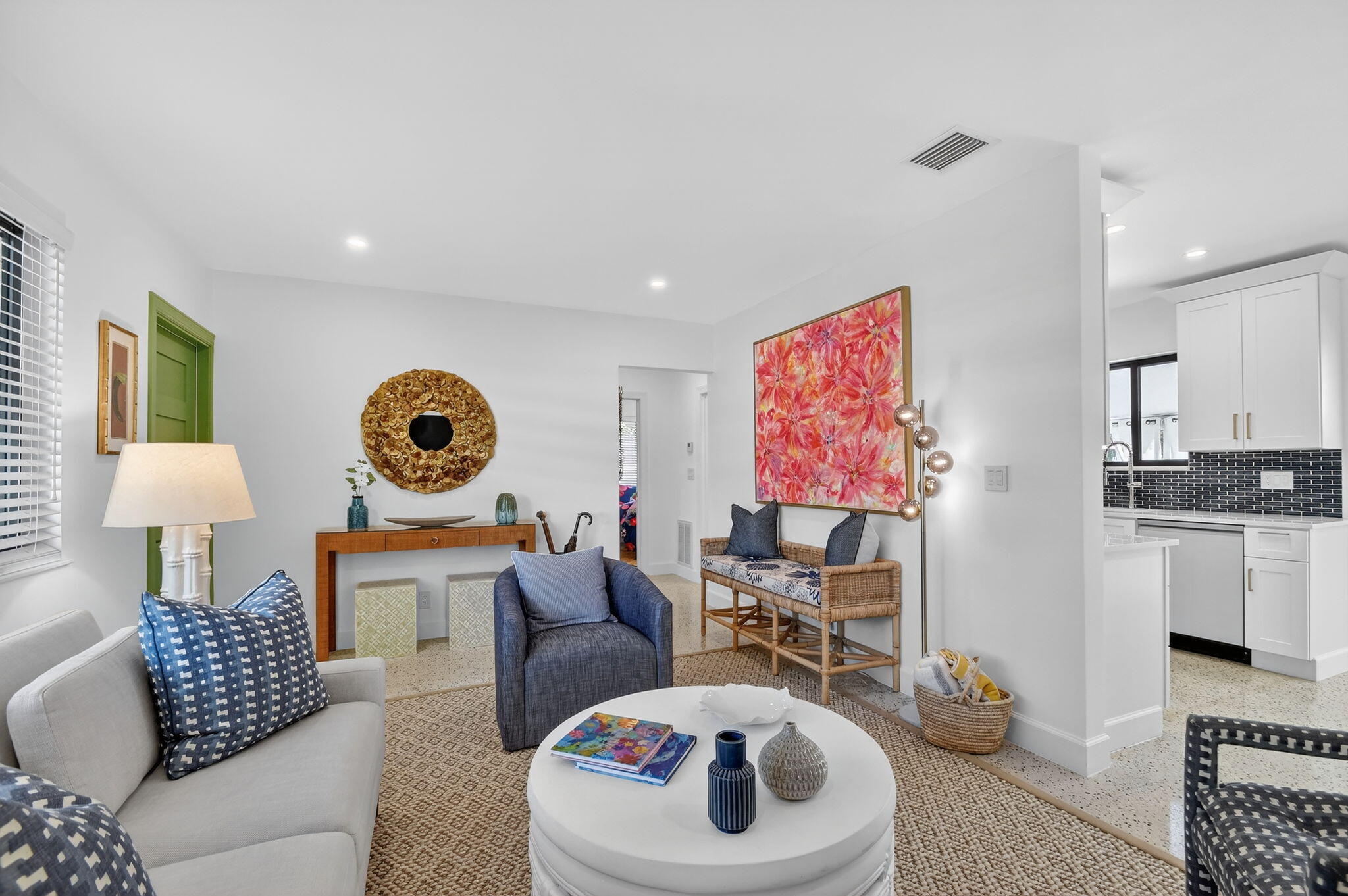 LITTLE RANCHES IN - Residential