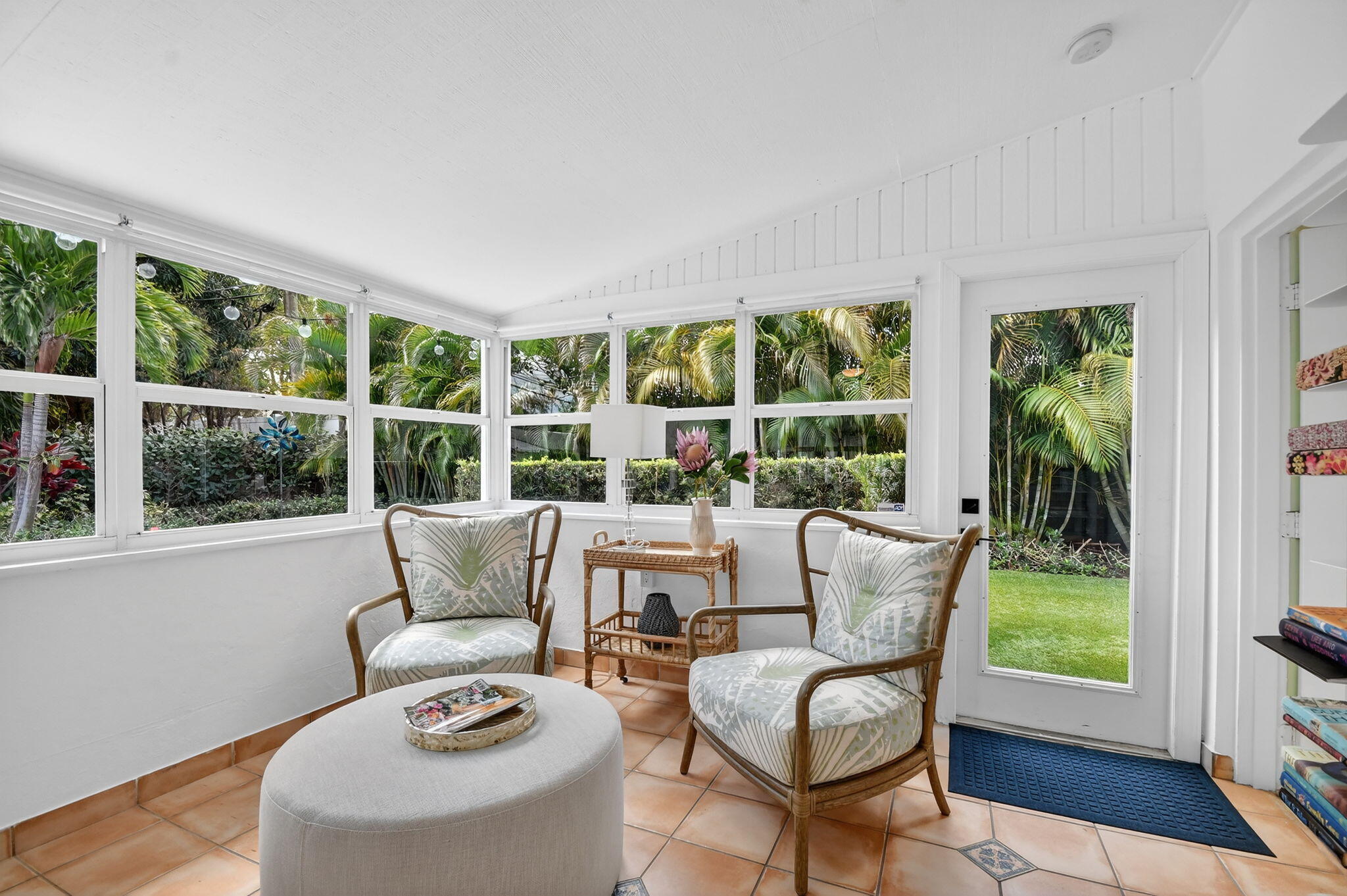 LITTLE RANCHES IN - Residential