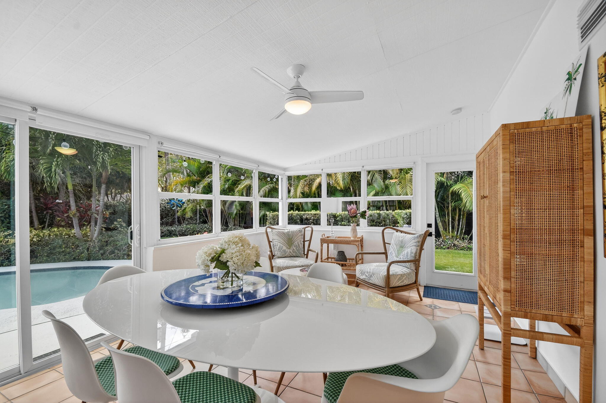 LITTLE RANCHES IN - Residential