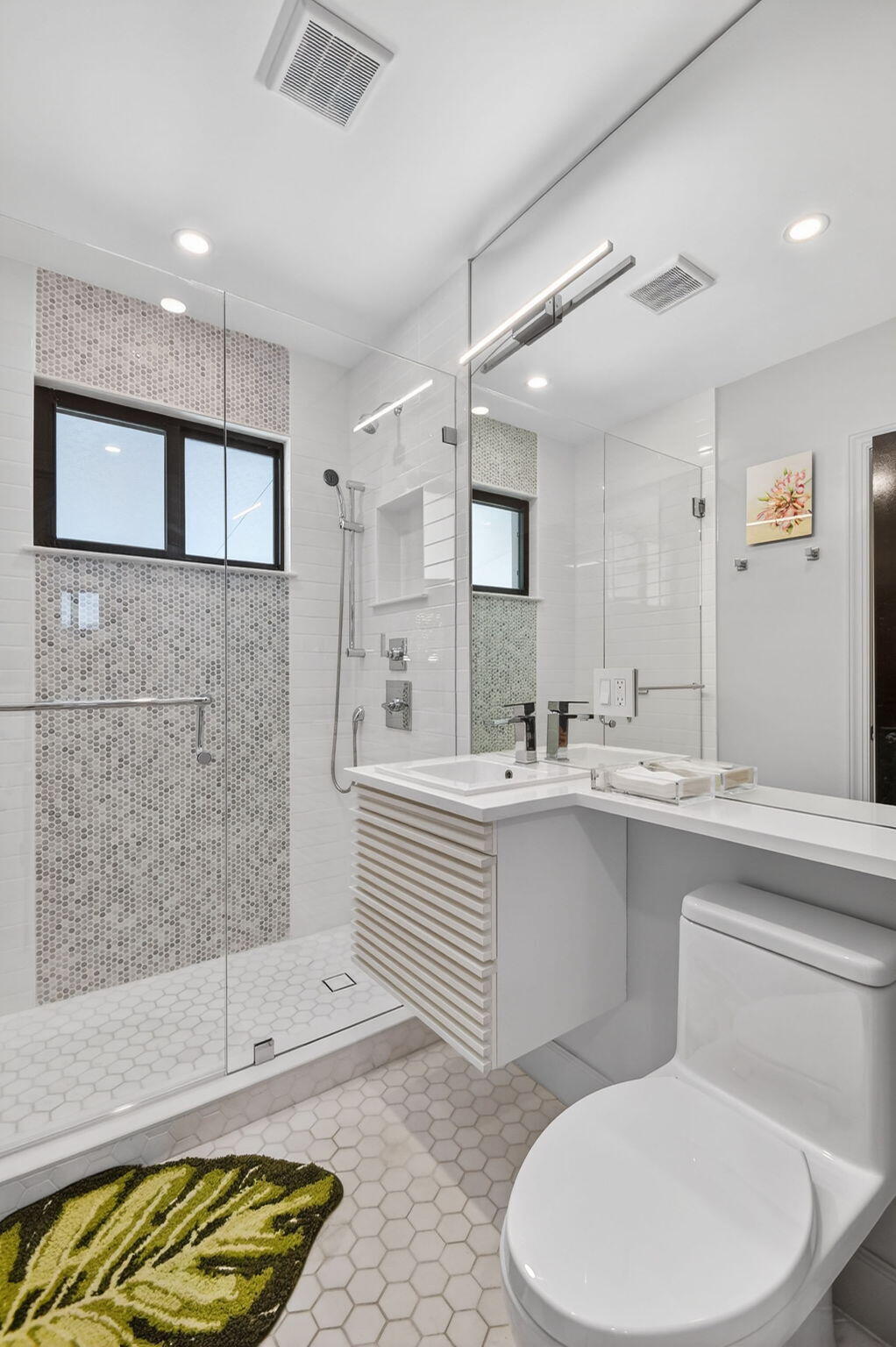 LITTLE RANCHES IN - Residential