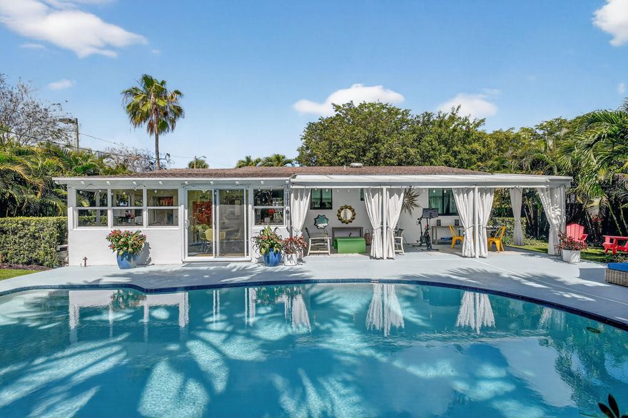 Welcome to 366 Putnam Ranch!  This renovated and fully furnished home features 2 bedrooms, 2 bathrooms and an office/den space. The versatile backyard features tropical landscape, a well-positioned pool surrounded by lounging and entertaining space. It is ideally located in the highly desirable locale of SoSo in West Palm Beach. The location has unbeatable access to downtown West Palm Beach, Palm Beach International Airport, Antique Row, Worth Avenue, I-95, South Olive Tennis Center, and SoSo's growing collection of restaurants and boutiques.