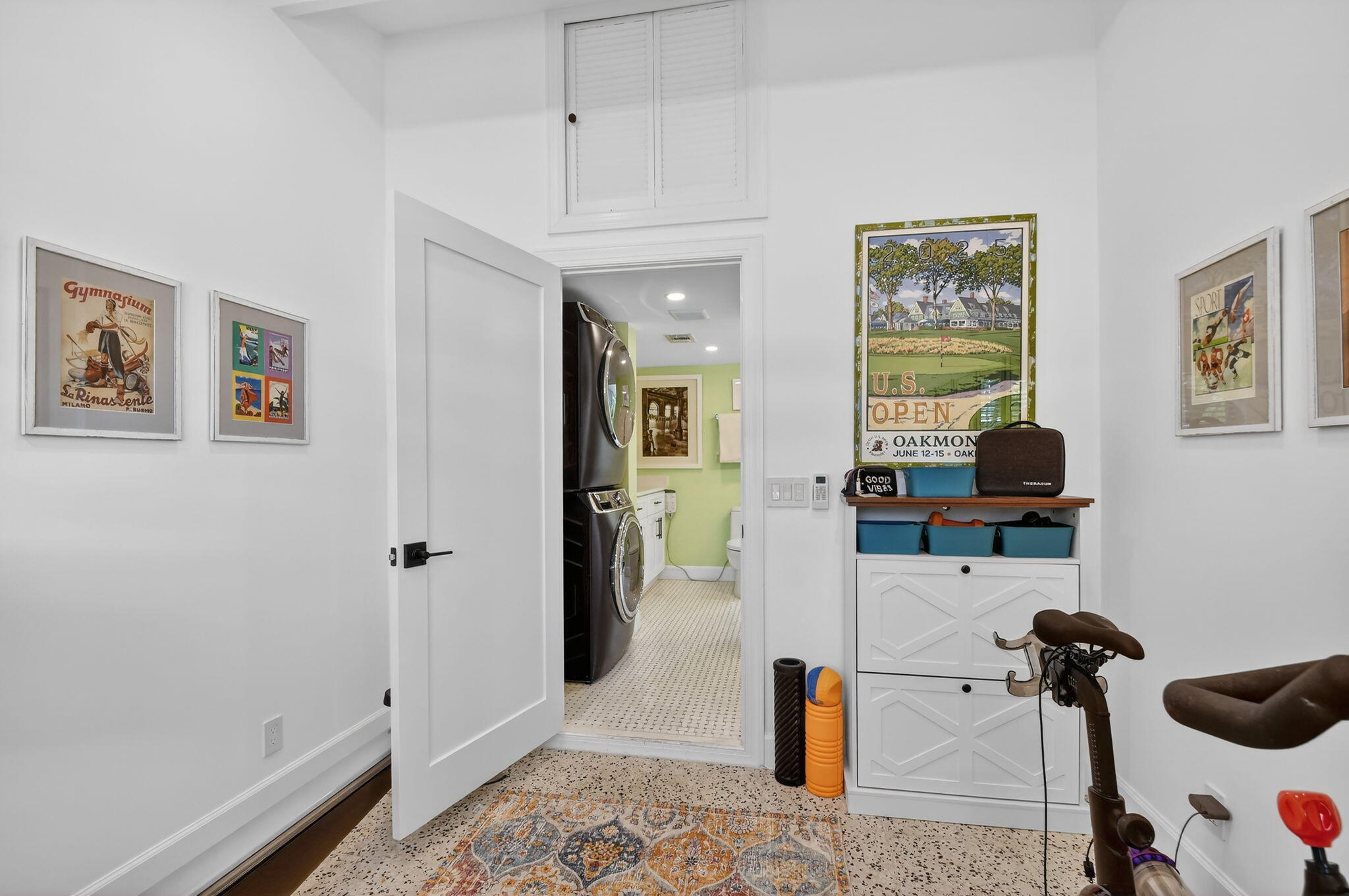 LITTLE RANCHES IN - Residential