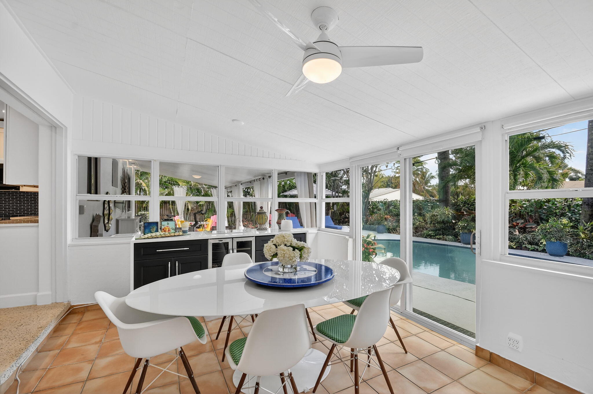 LITTLE RANCHES IN - Residential