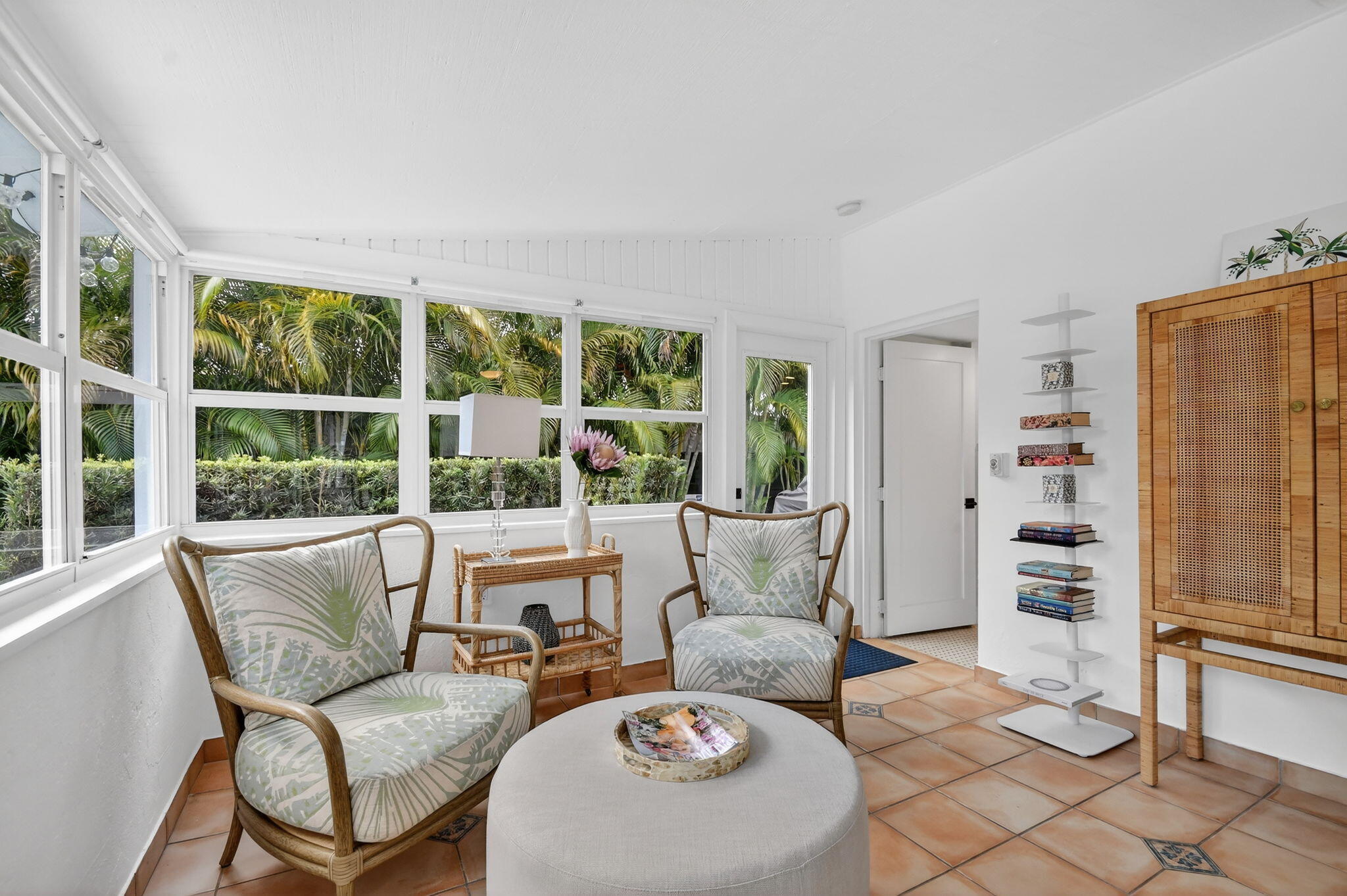 LITTLE RANCHES IN - Residential