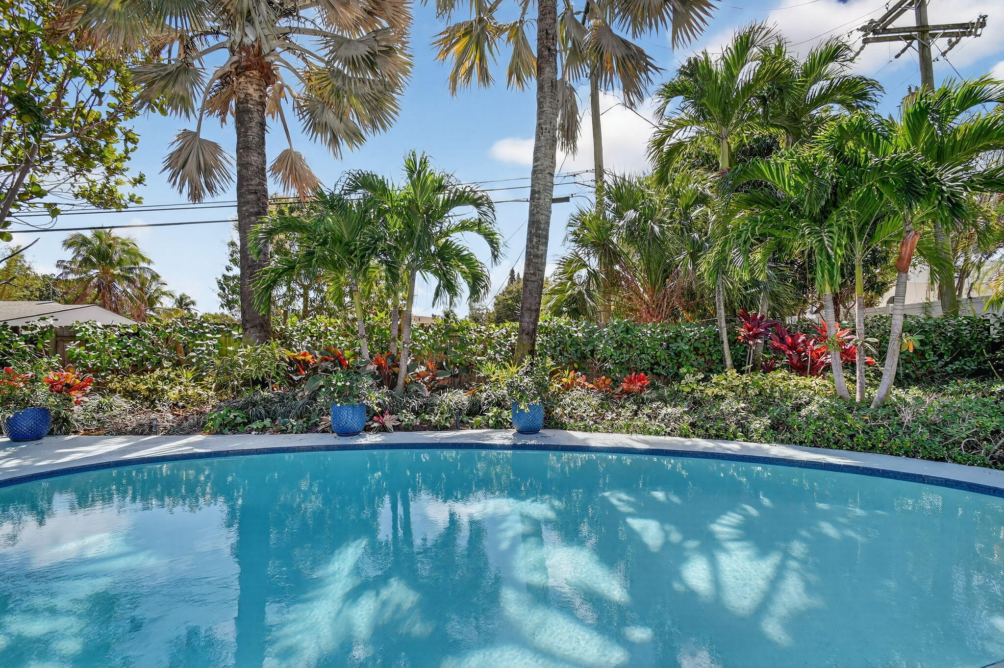 LITTLE RANCHES IN - Residential