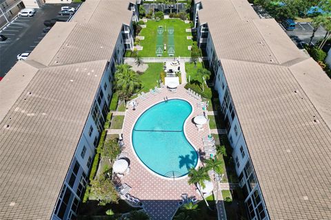 1461 S Ocean Blvd 303 Lauderdale By The Sea FL 33062