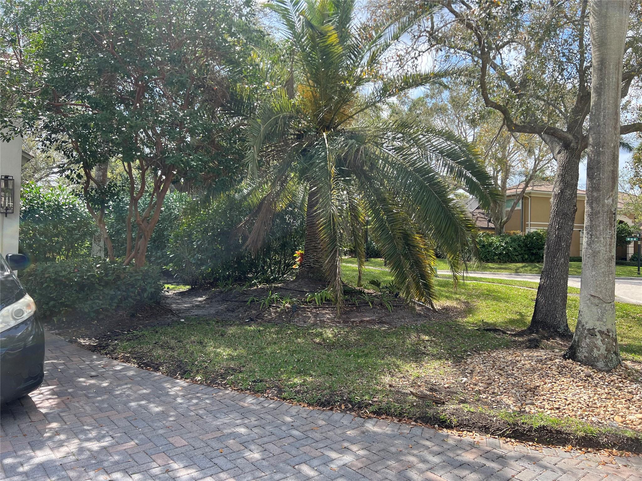 6387 NW 120th Dr