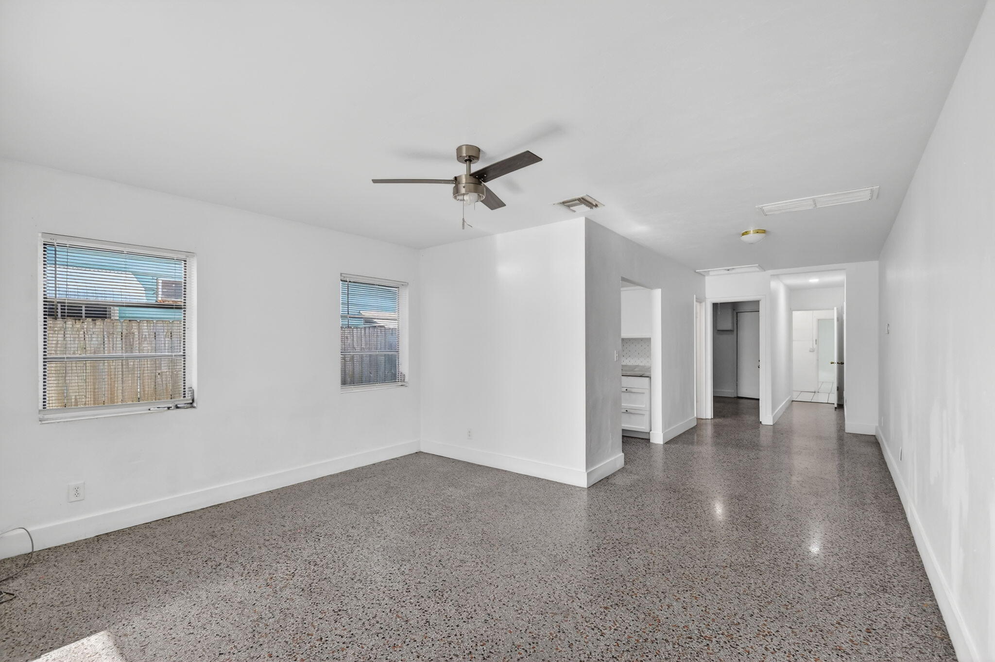 303 S L Street