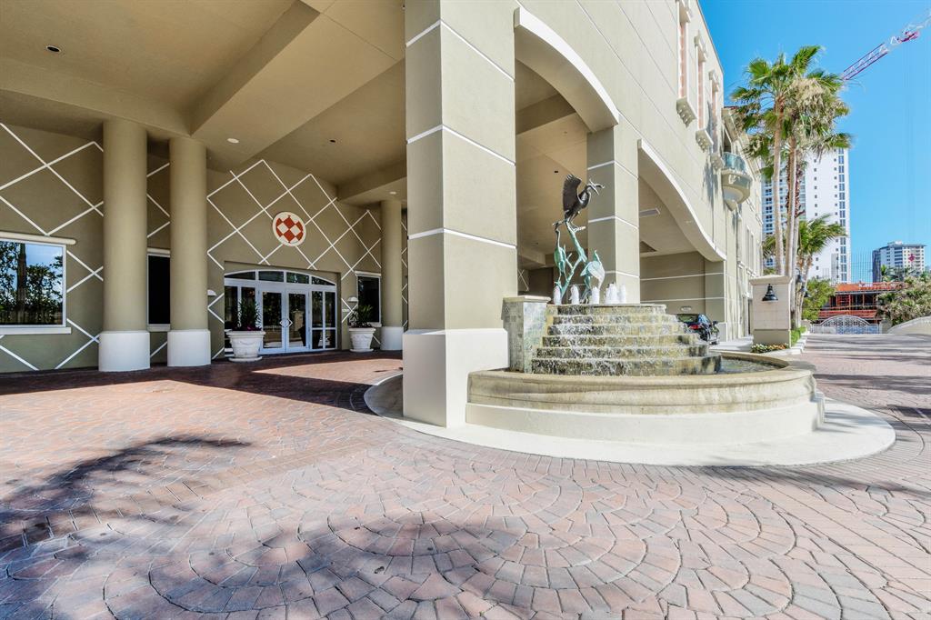 OCEANS EDGE - Residential