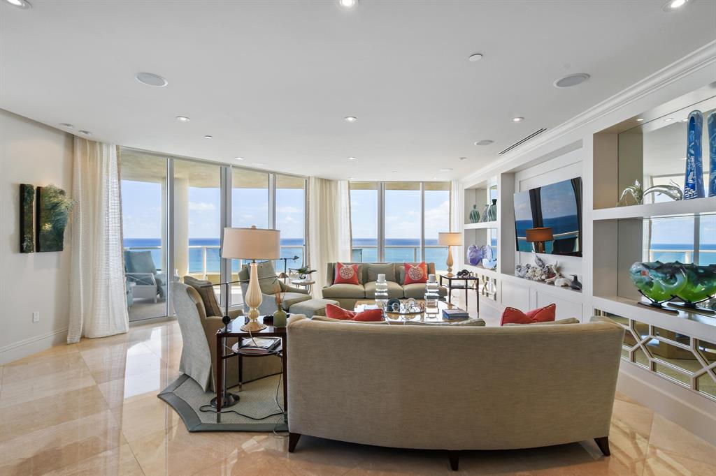 OCEANS EDGE - Residential