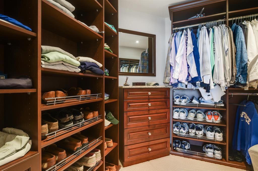 OCEANS EDGE - Residential