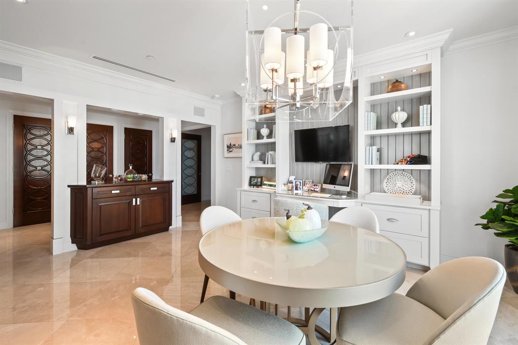 OCEANS EDGE - Residential