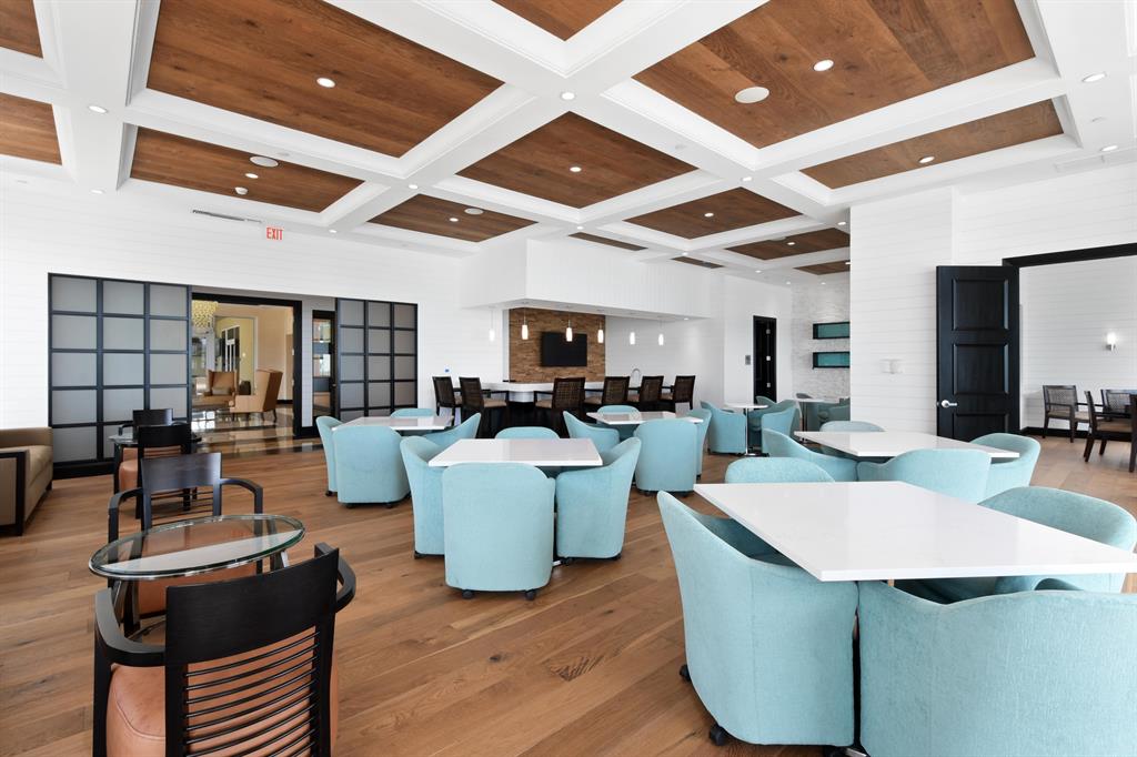 OCEANS EDGE - Residential