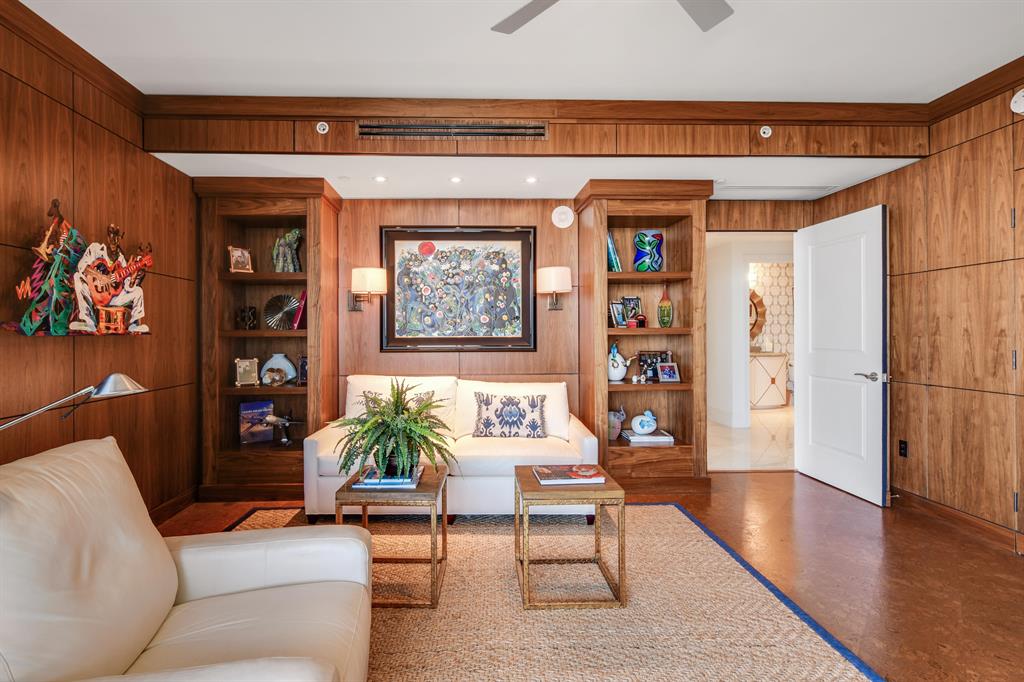 OCEANS EDGE - Residential